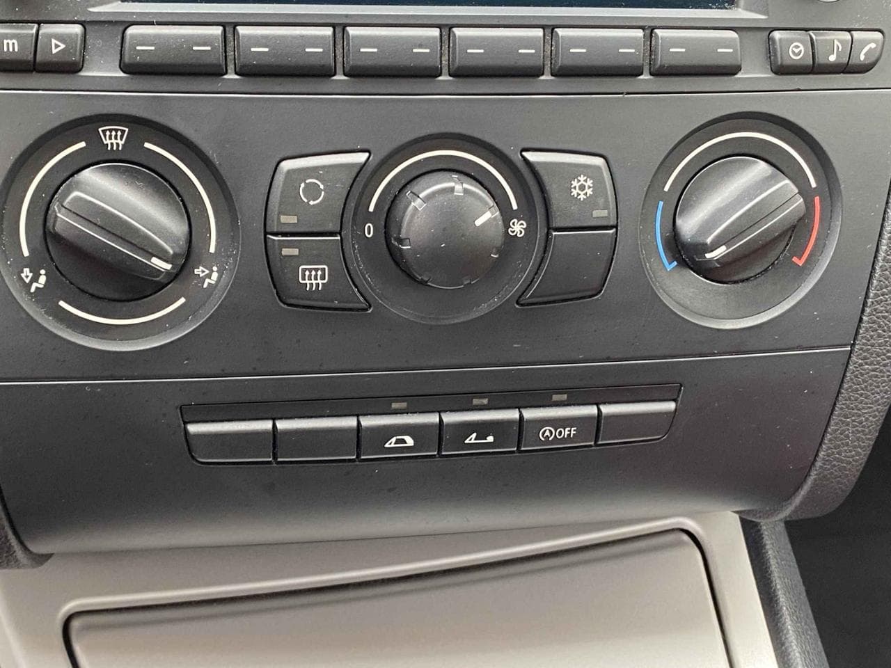 2009 BMW 1-SERIES - 14