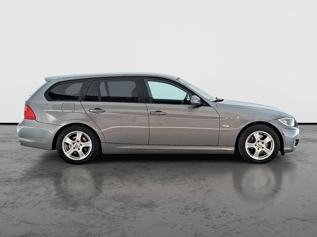 2010 BMW 3-SERIES - 8