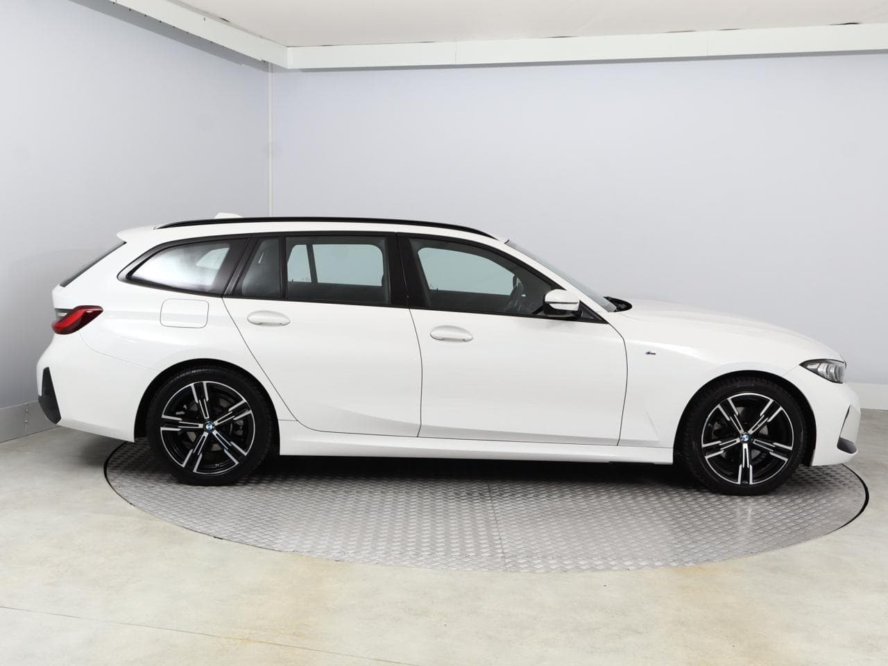 2022 BMW 3-SERIES - 8