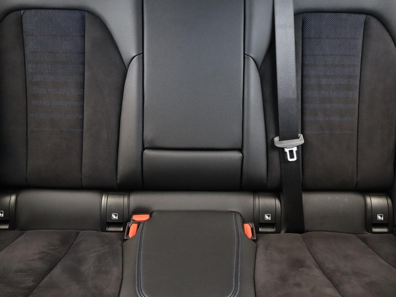 2022 BMW 3-SERIES - 12