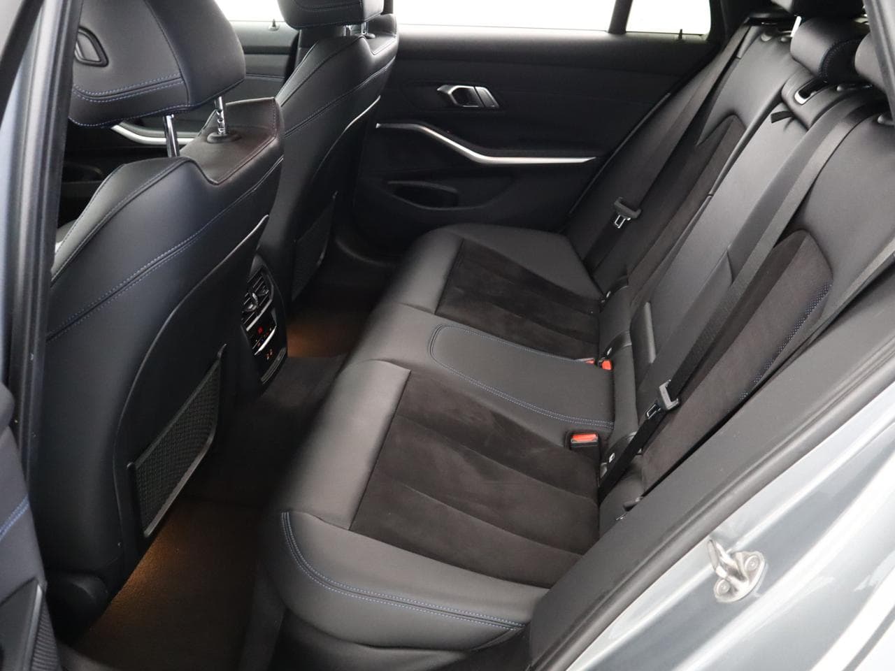 2022 BMW 3-SERIES - 13