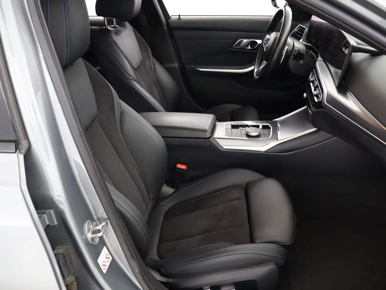 2022 BMW 3-SERIES - 10
