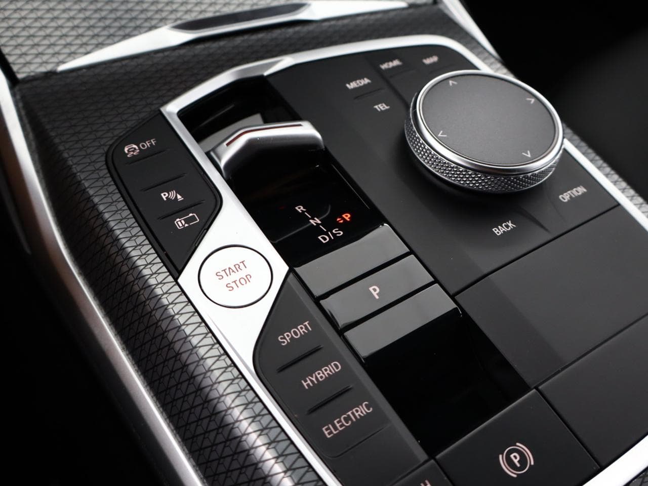 2022 BMW 3-SERIES - 17