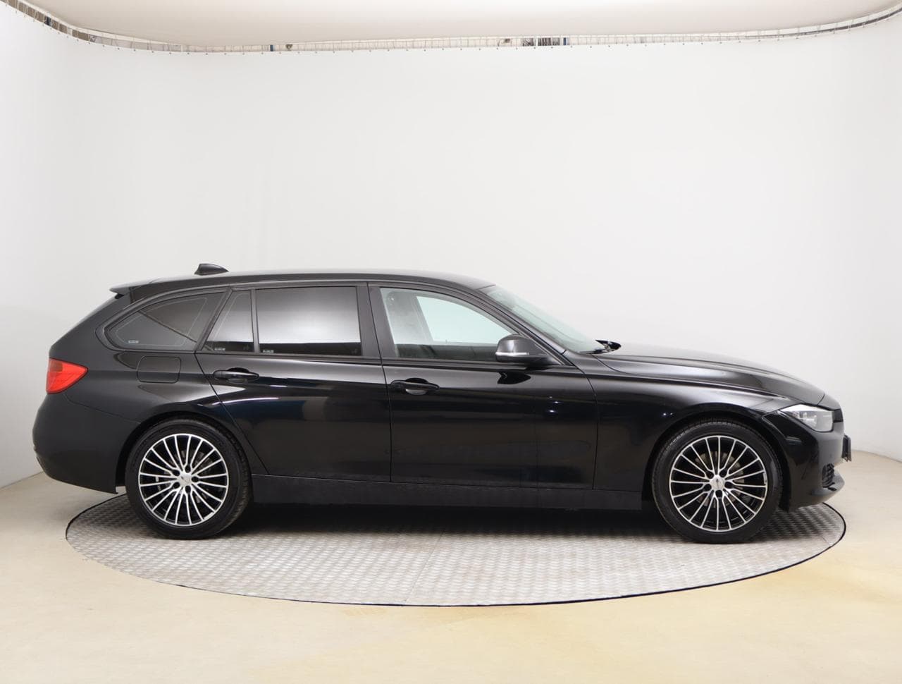 2014 BMW 3-SERIES - 8