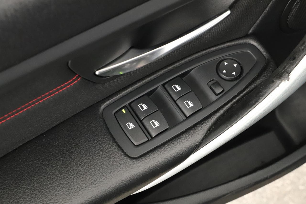 2013 BMW 3-SERIES - 15