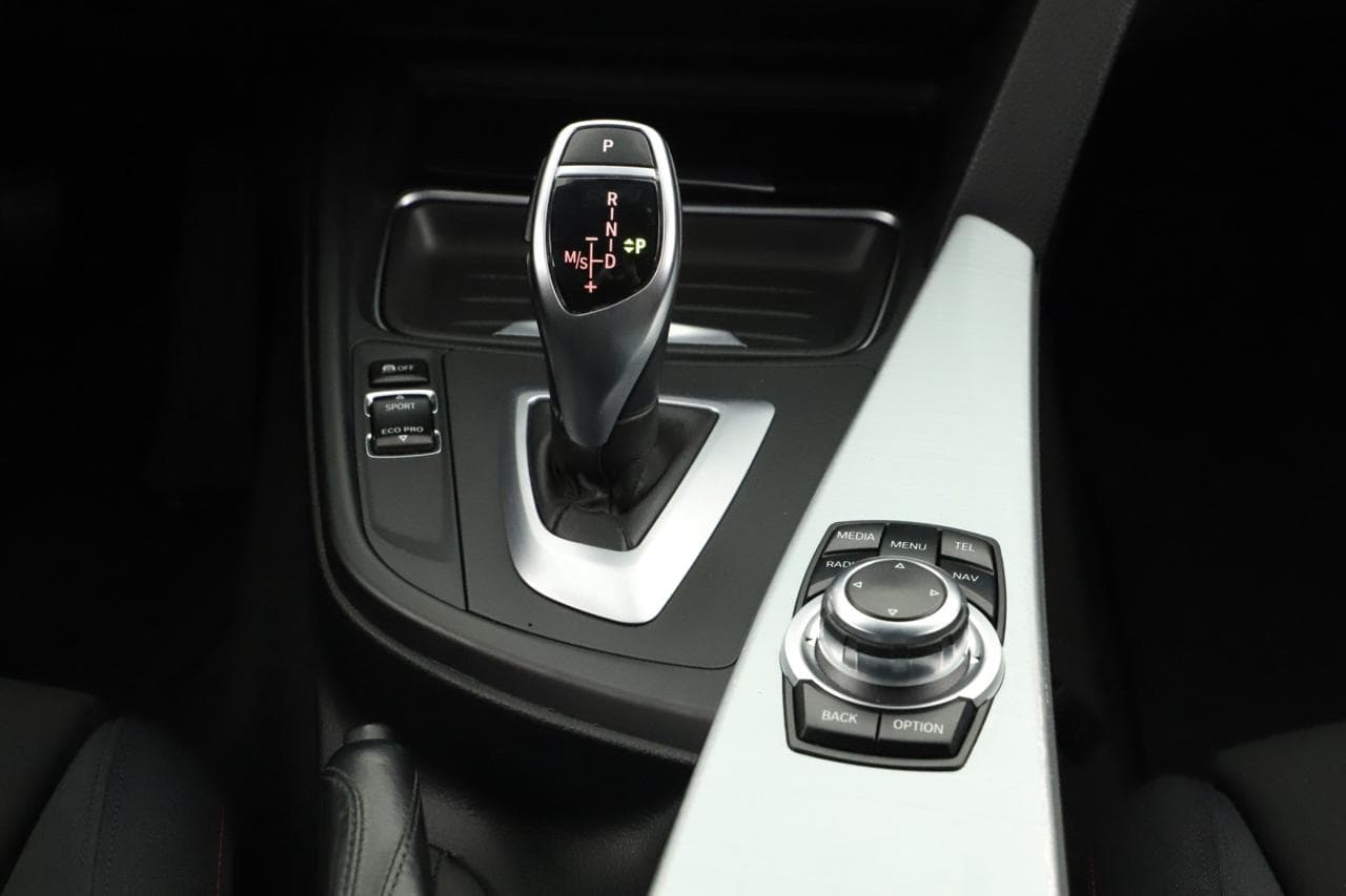2013 BMW 3-SERIES - 18