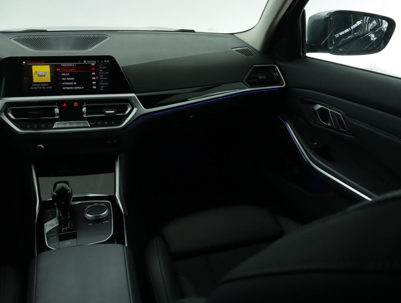 2022 BMW 3-SERIES - 11