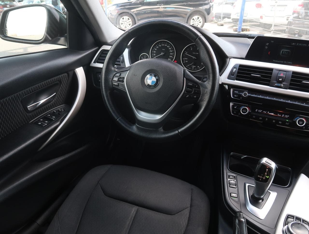 2018 BMW 3-SERIES - 9
