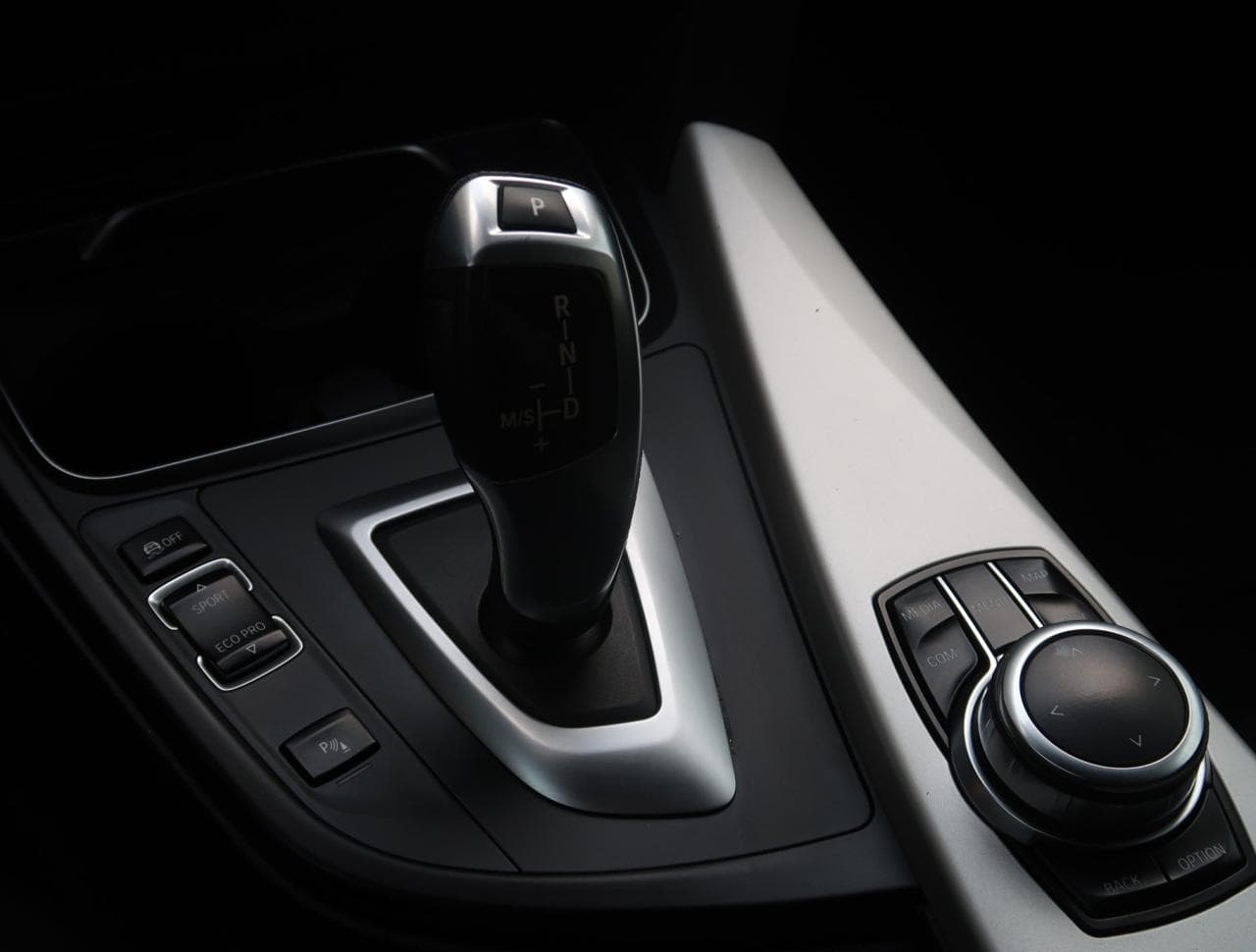 2018 BMW 3-SERIES - 18