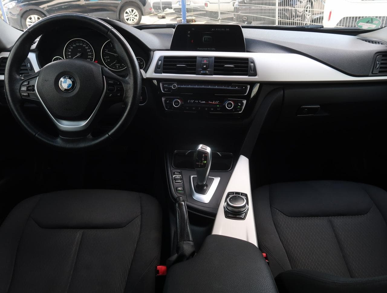 2018 BMW 3-SERIES - 10