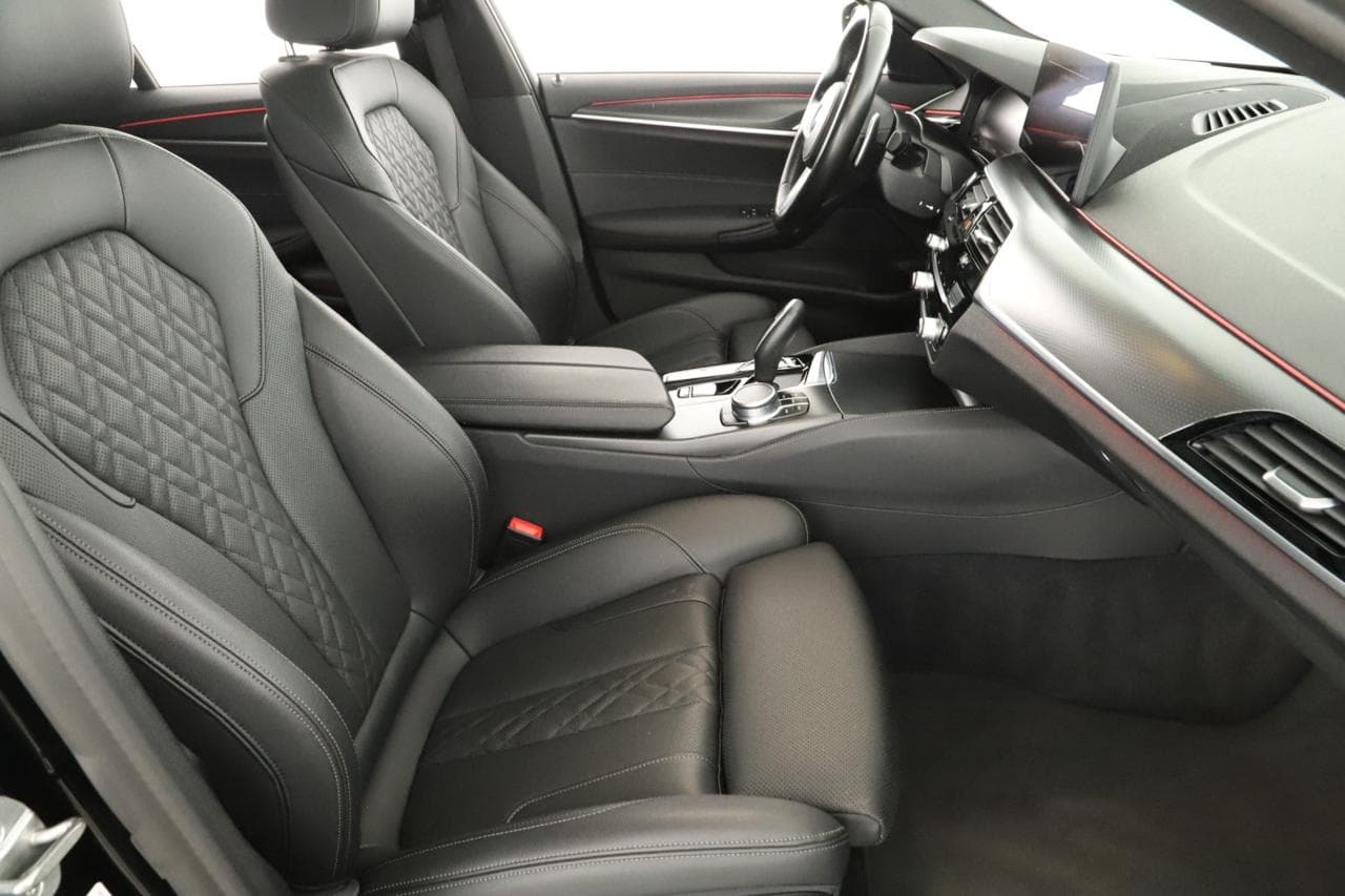 2021 BMW 5-SERIES - 10