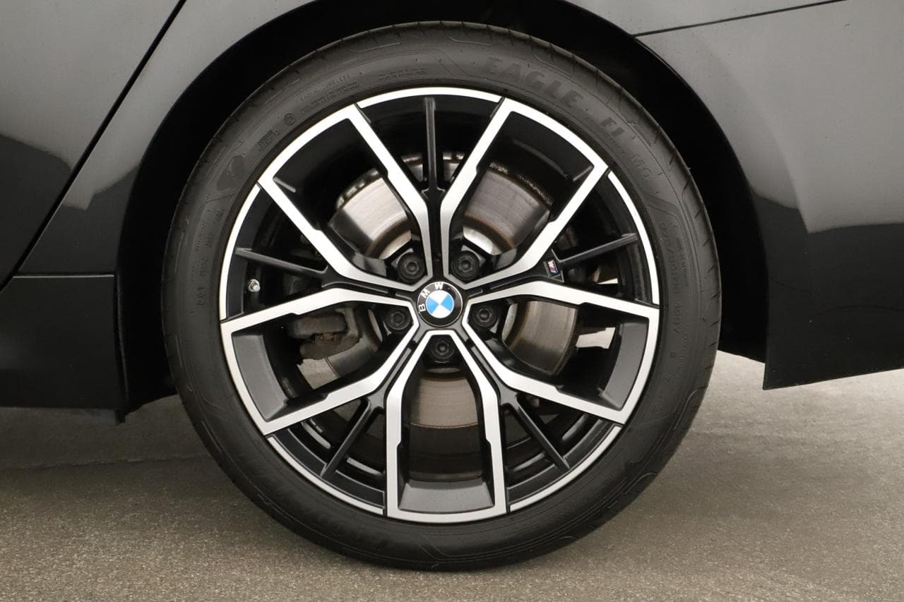 2021 BMW 5-SERIES - 18