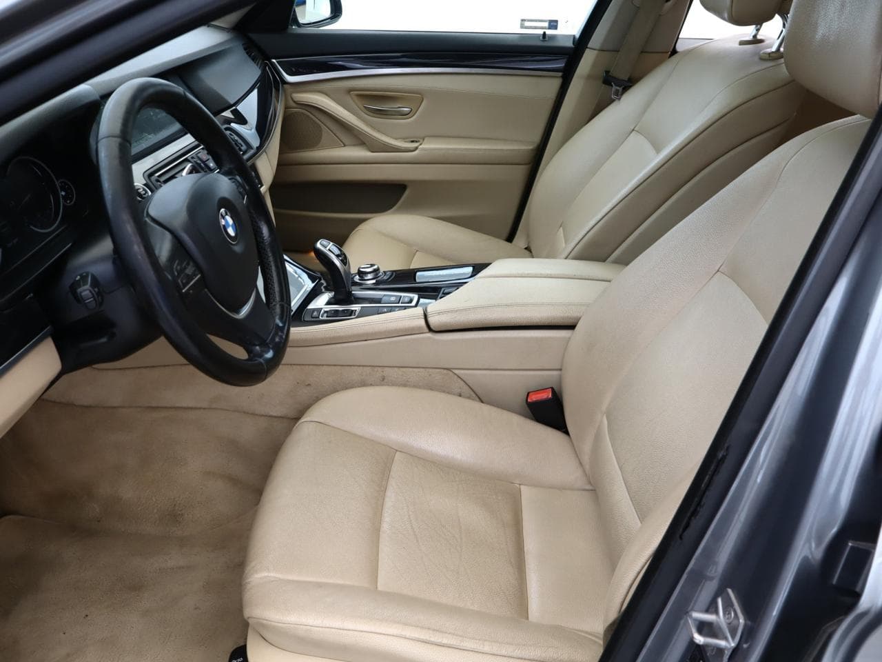 2012 BMW 5-SERIES - 14