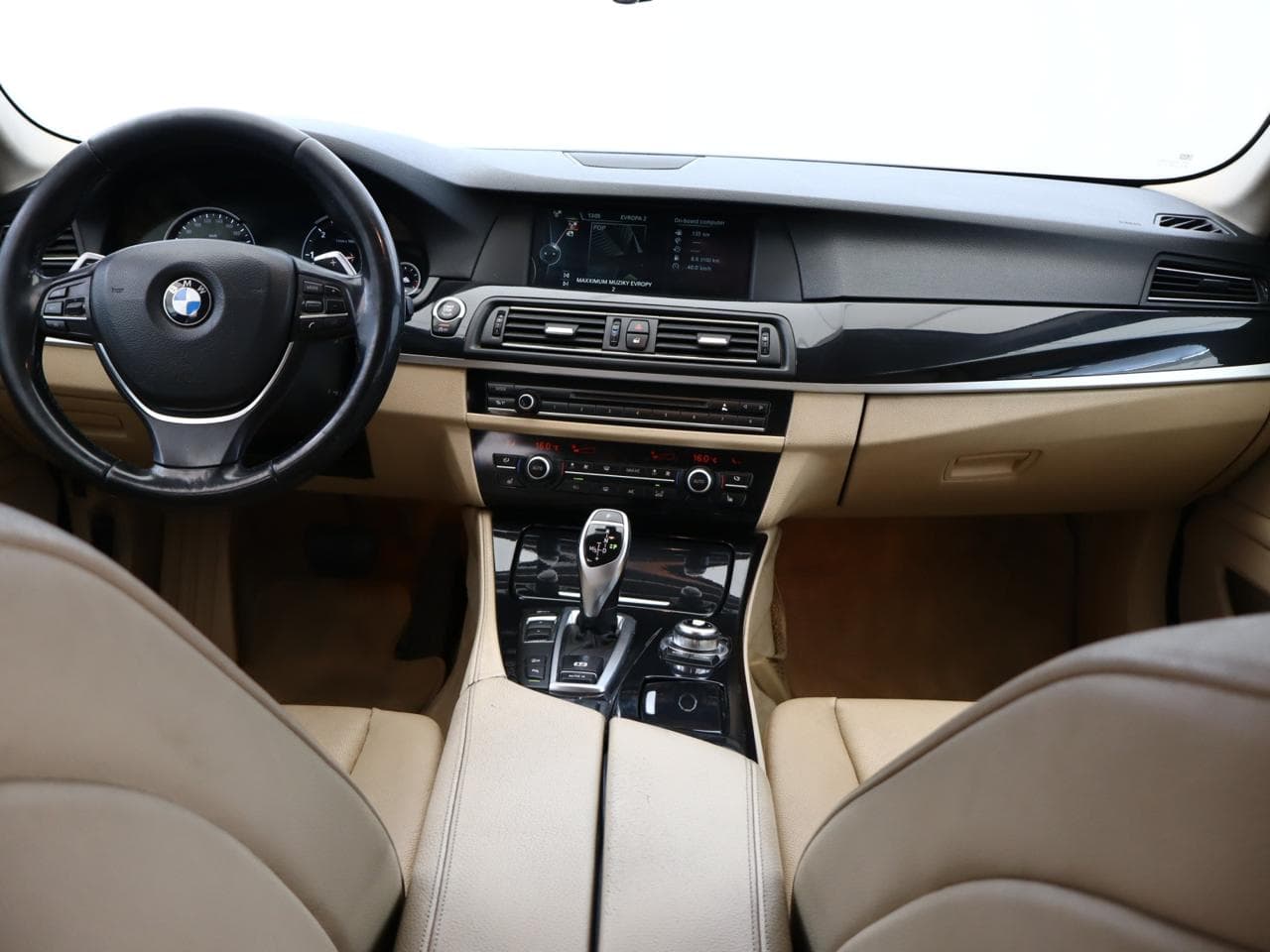 2012 BMW 5-SERIES - 9
