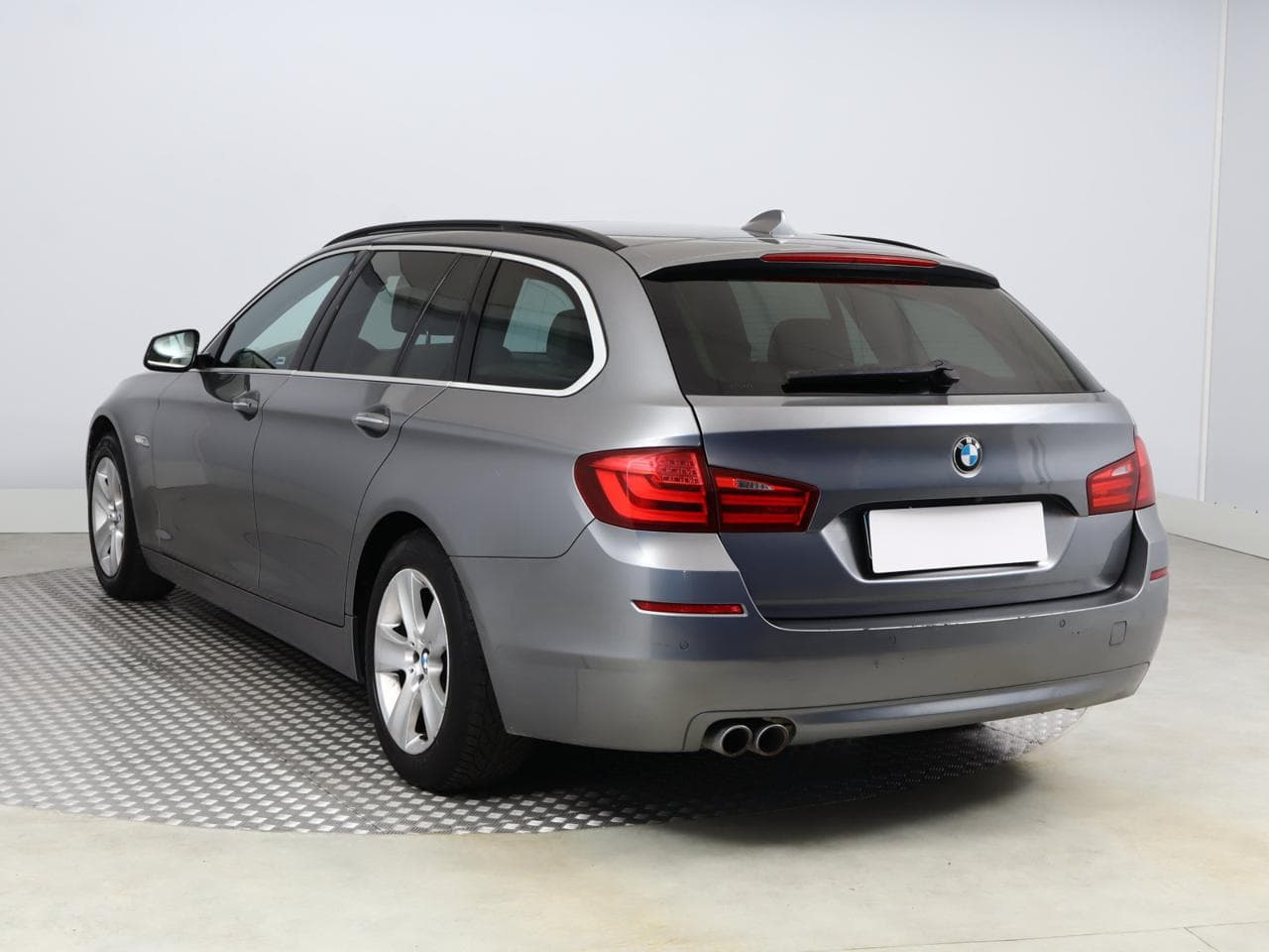 2012 BMW 5-SERIES - 5