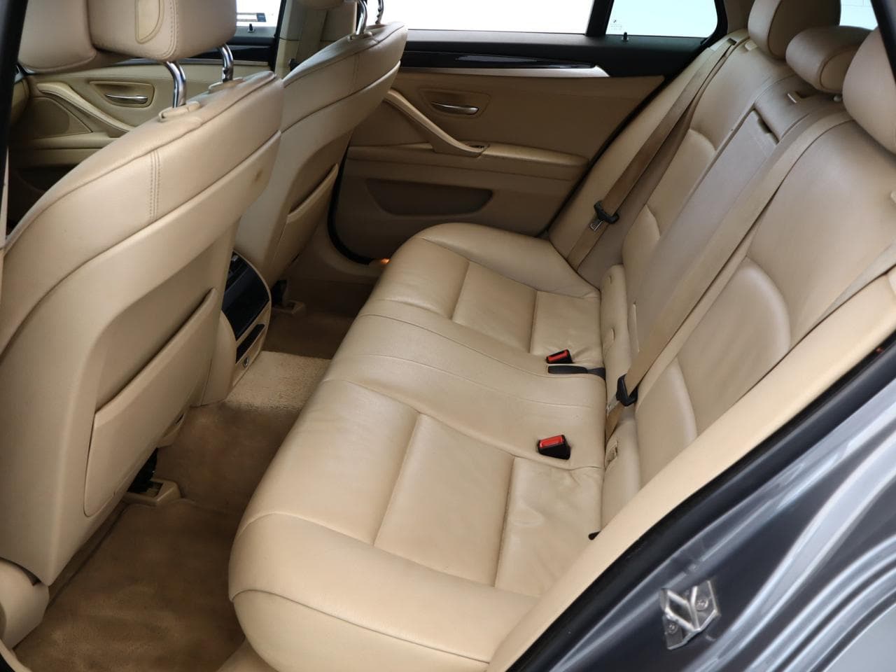 2012 BMW 5-SERIES - 13