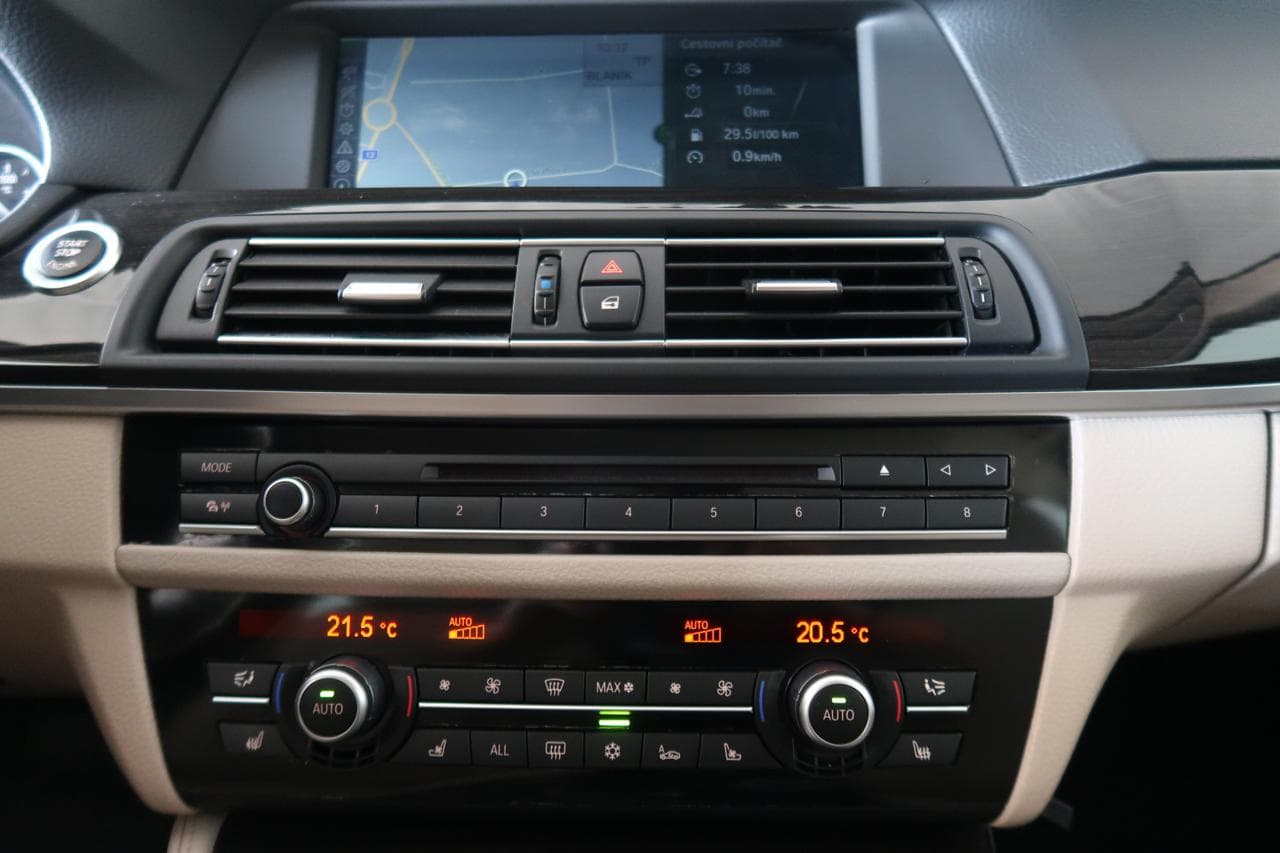 2010 BMW 5-SERIES - 18