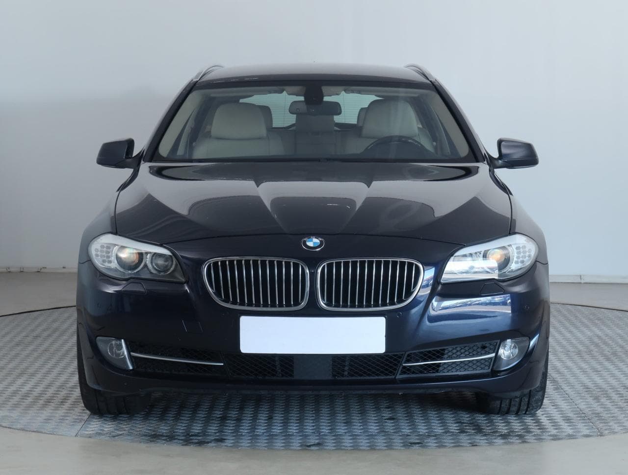 2010 BMW 5-SERIES - 2