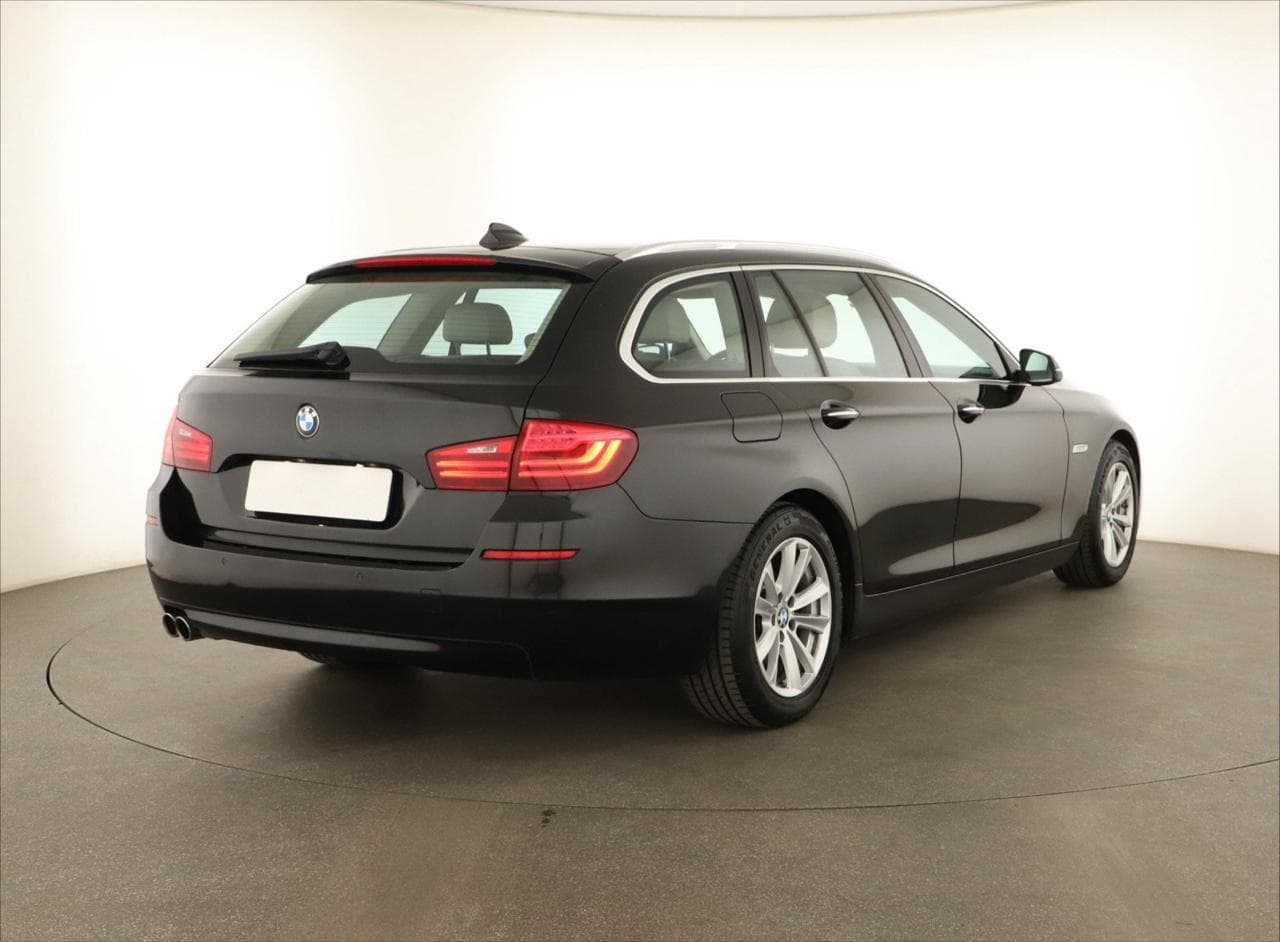 2015 BMW 5-SERIES - 7