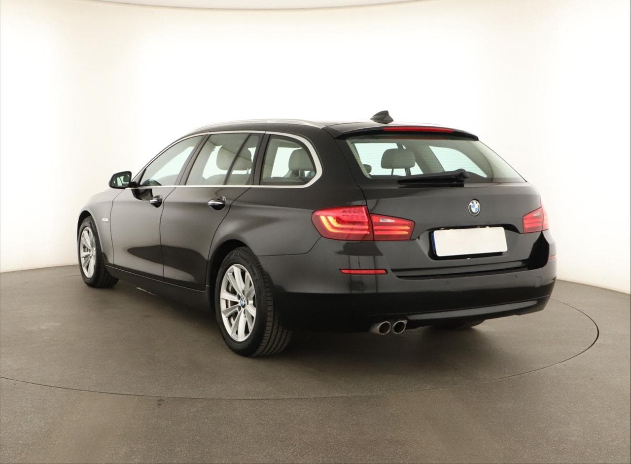 2015 BMW 5-SERIES - 5