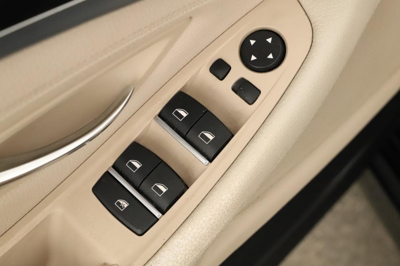 2015 BMW 5-SERIES - 15