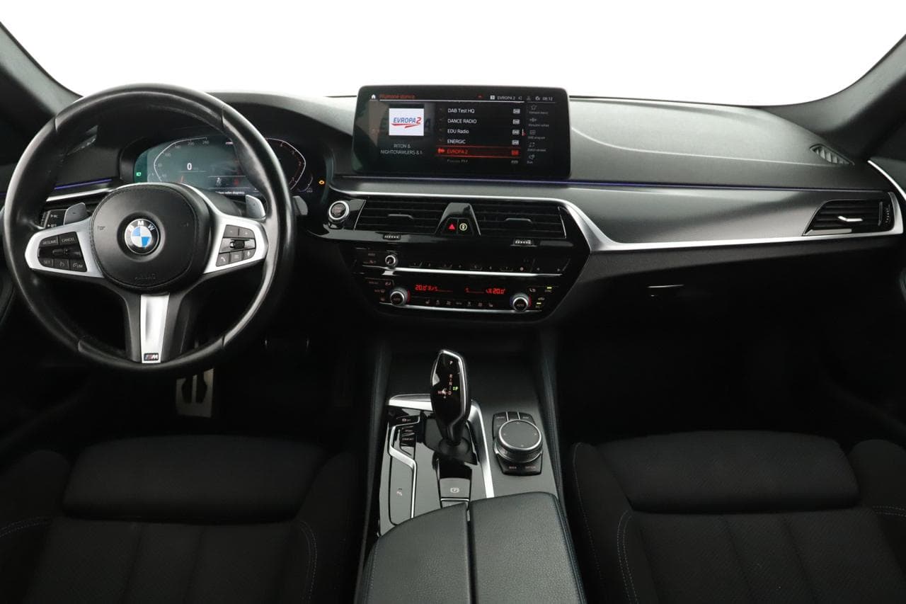 2021 BMW 5-SERIES - 9
