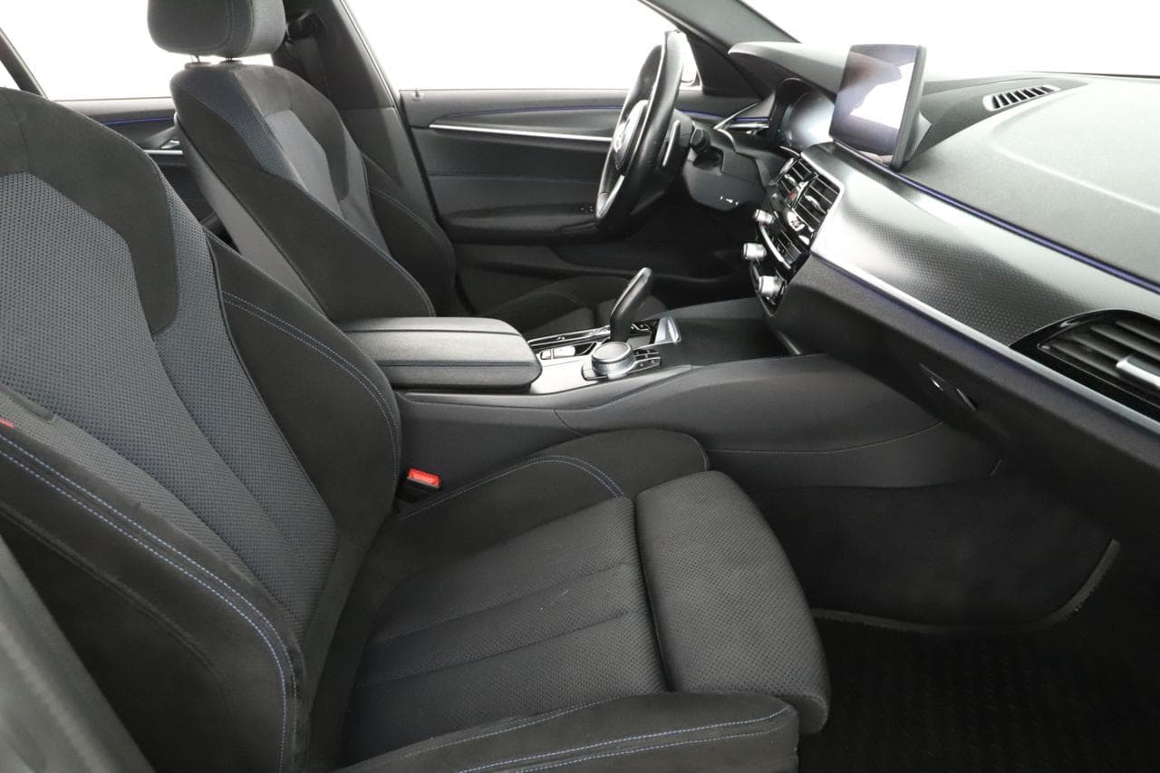 2021 BMW 5-SERIES - 10