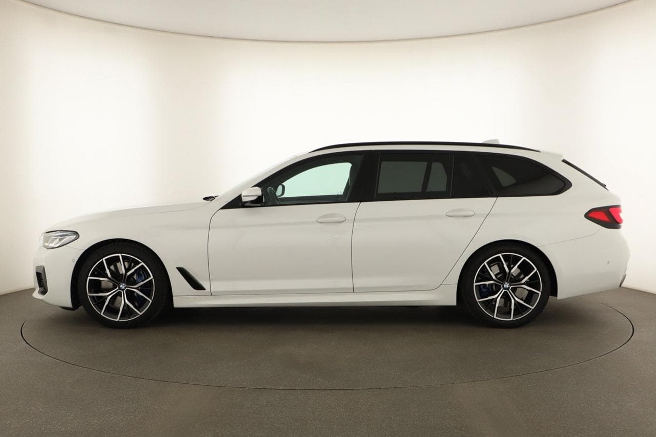 2021 BMW 5-SERIES - 4