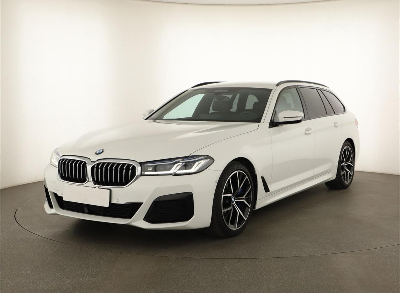 2021 BMW 5-SERIES - 3