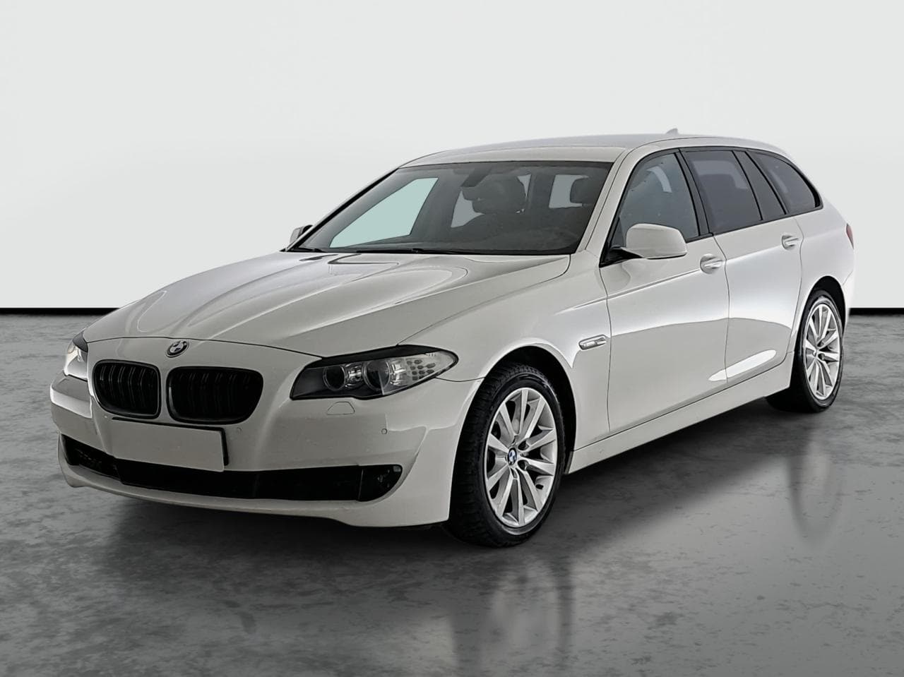 2013 BMW 5-SERIES - 3