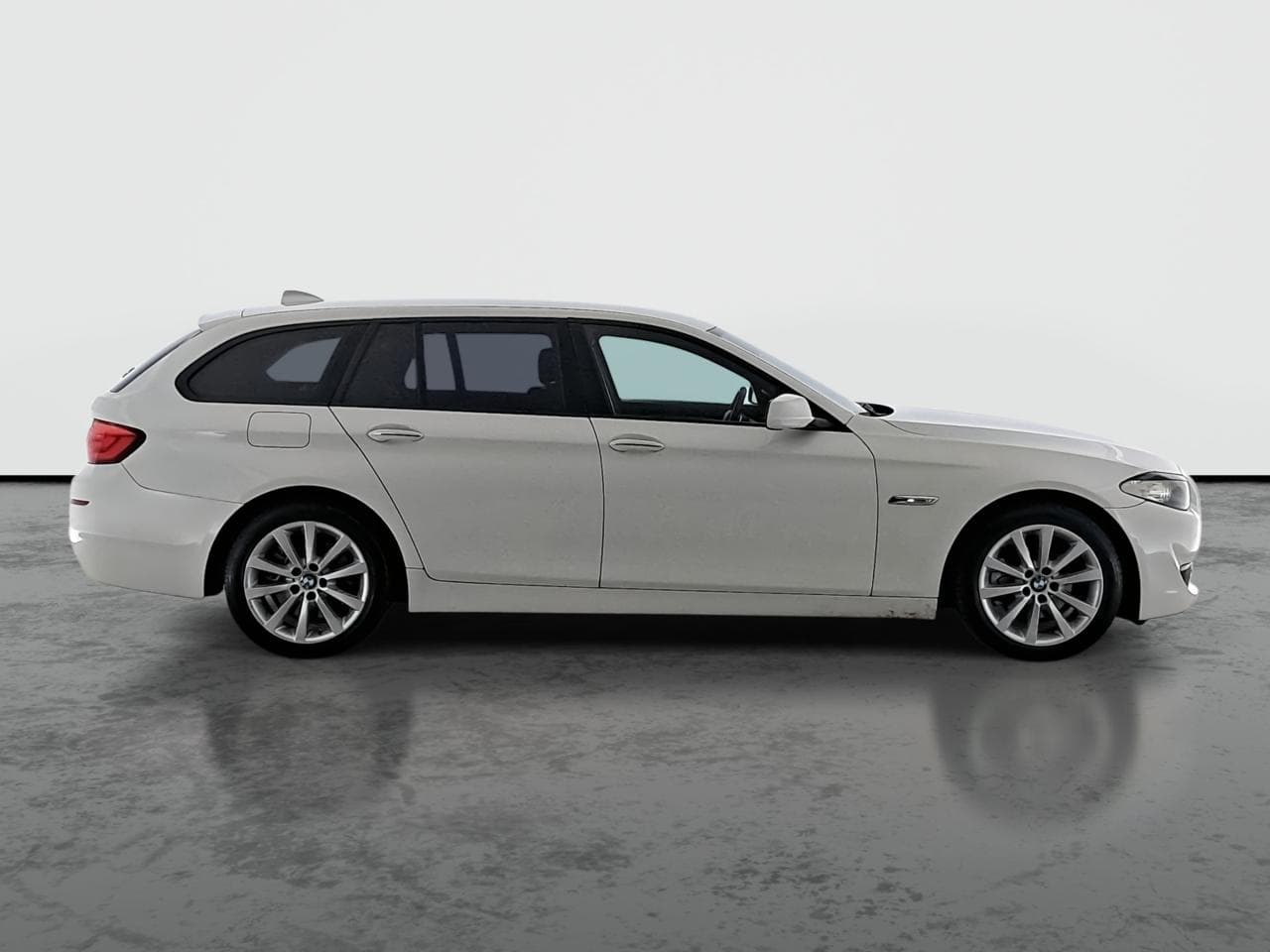 2013 BMW 5-SERIES - 8
