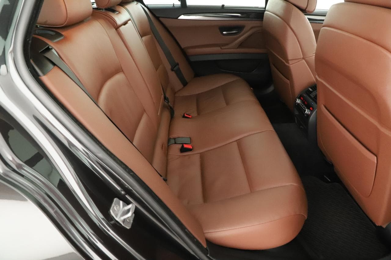 2012 BMW 5-SERIES - 11