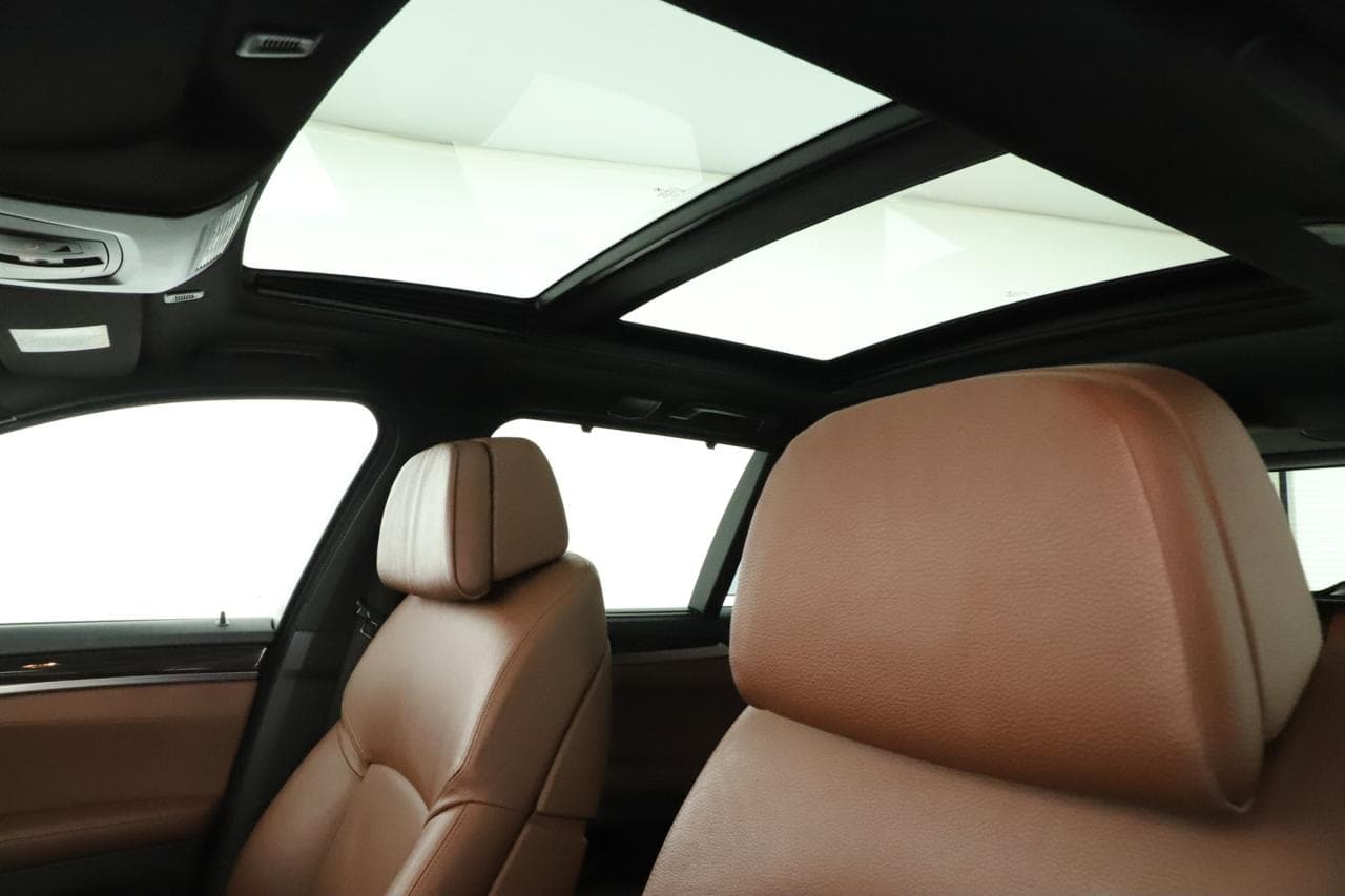 2012 BMW 5-SERIES - 18