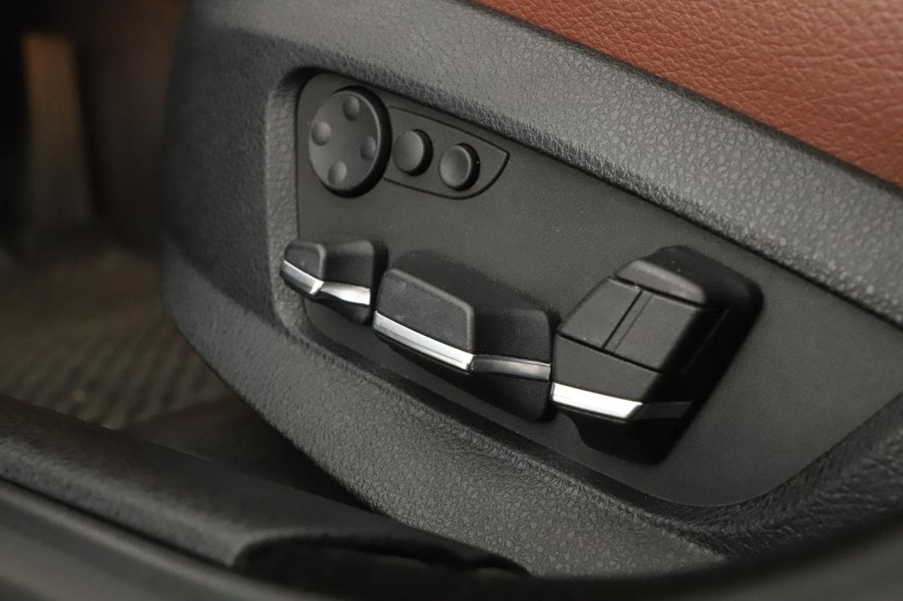 2012 BMW 5-SERIES - 17