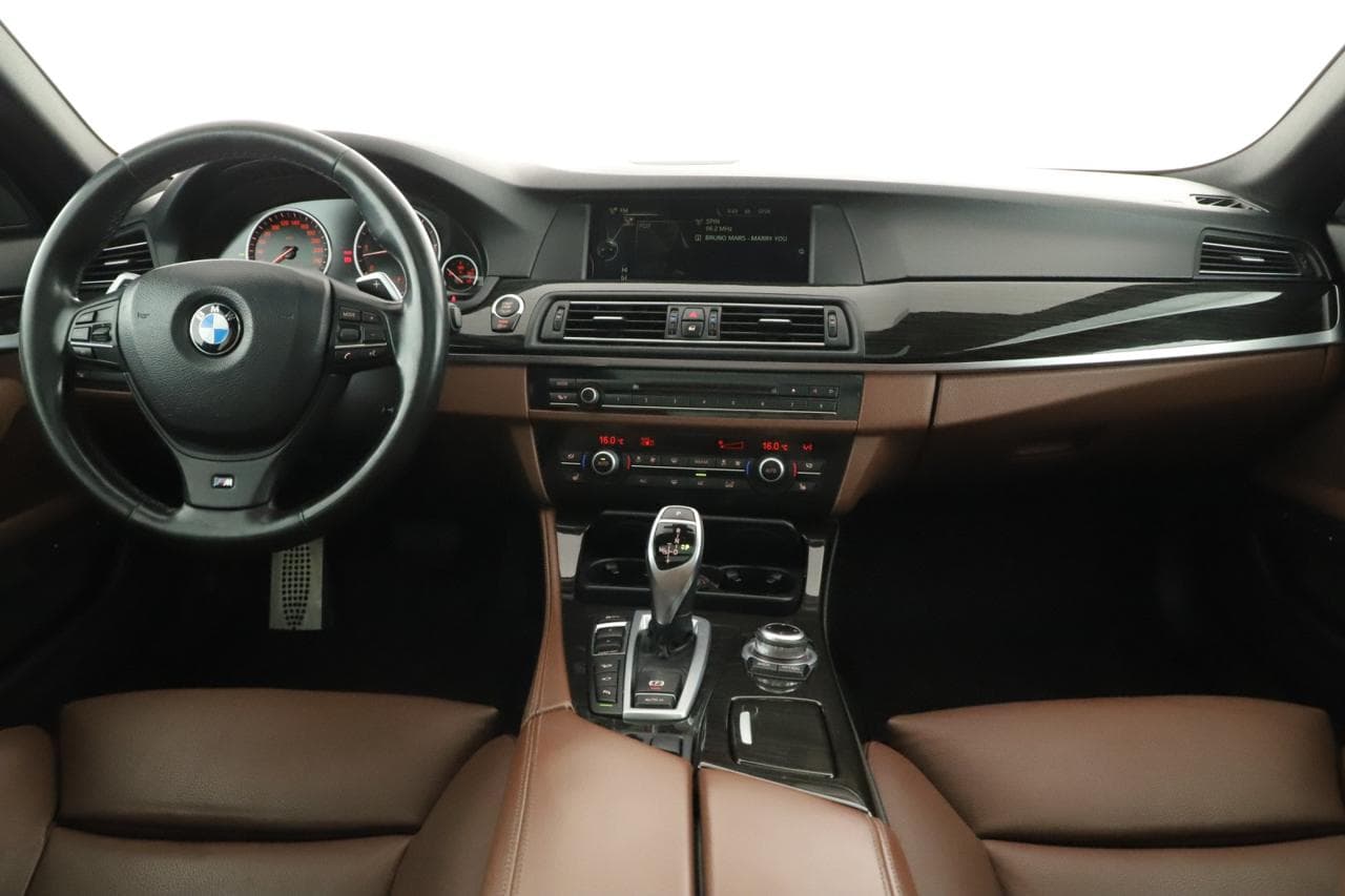 2012 BMW 5-SERIES - 9