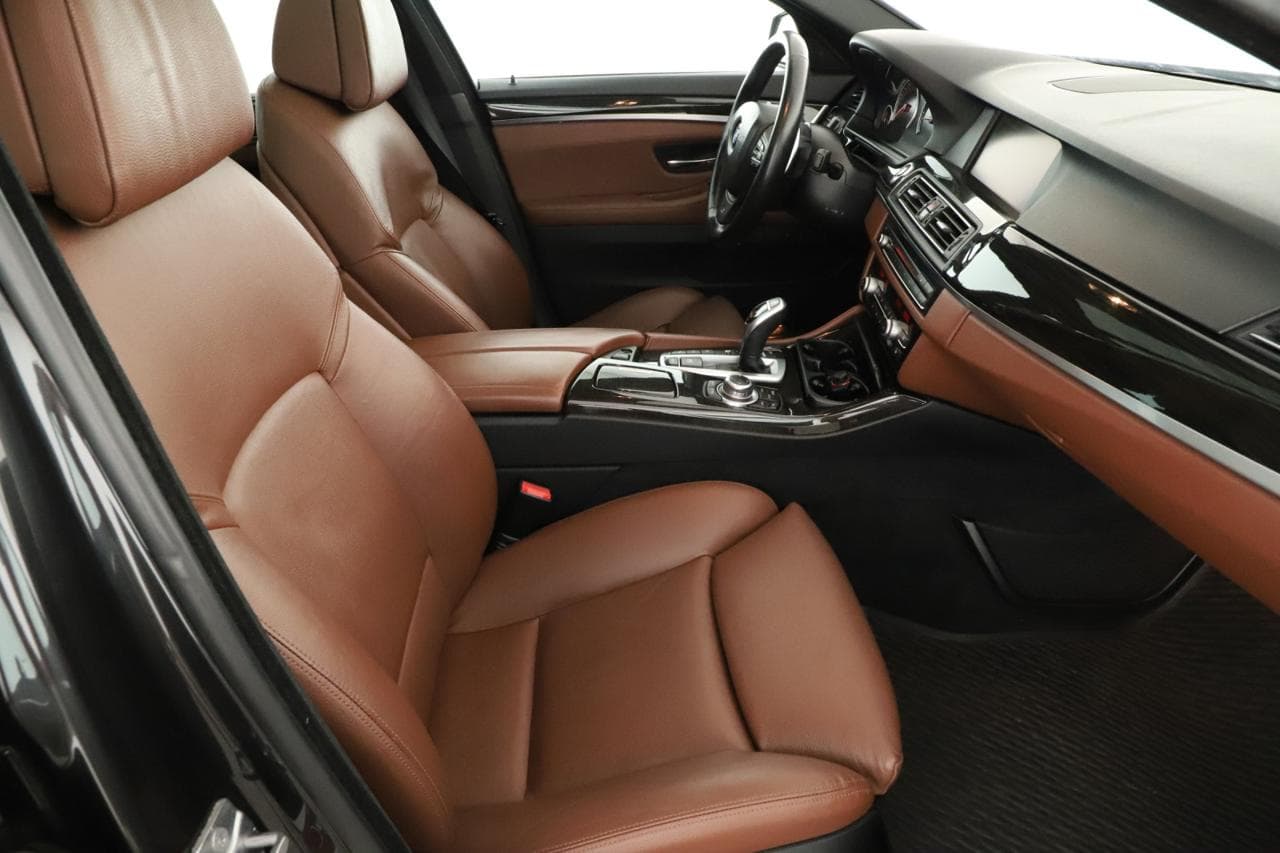 2012 BMW 5-SERIES - 10