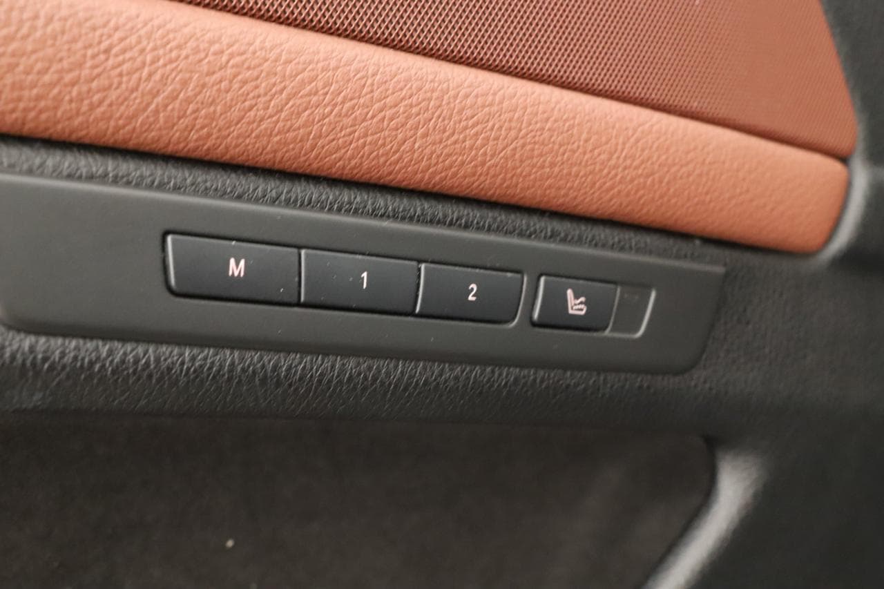 2012 BMW 5-SERIES - 16