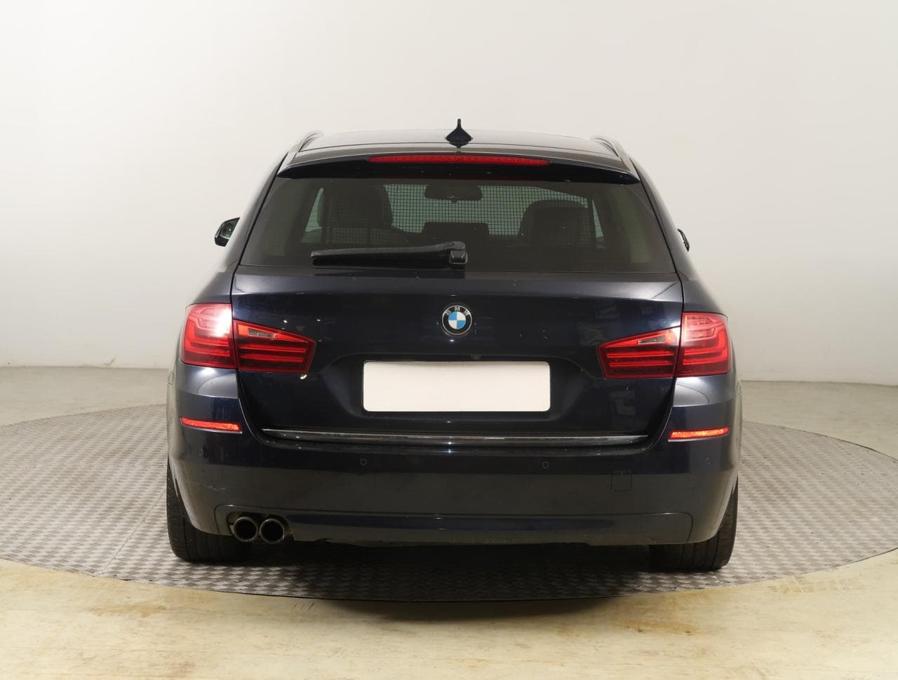 2016 BMW 5-SERIES - 6