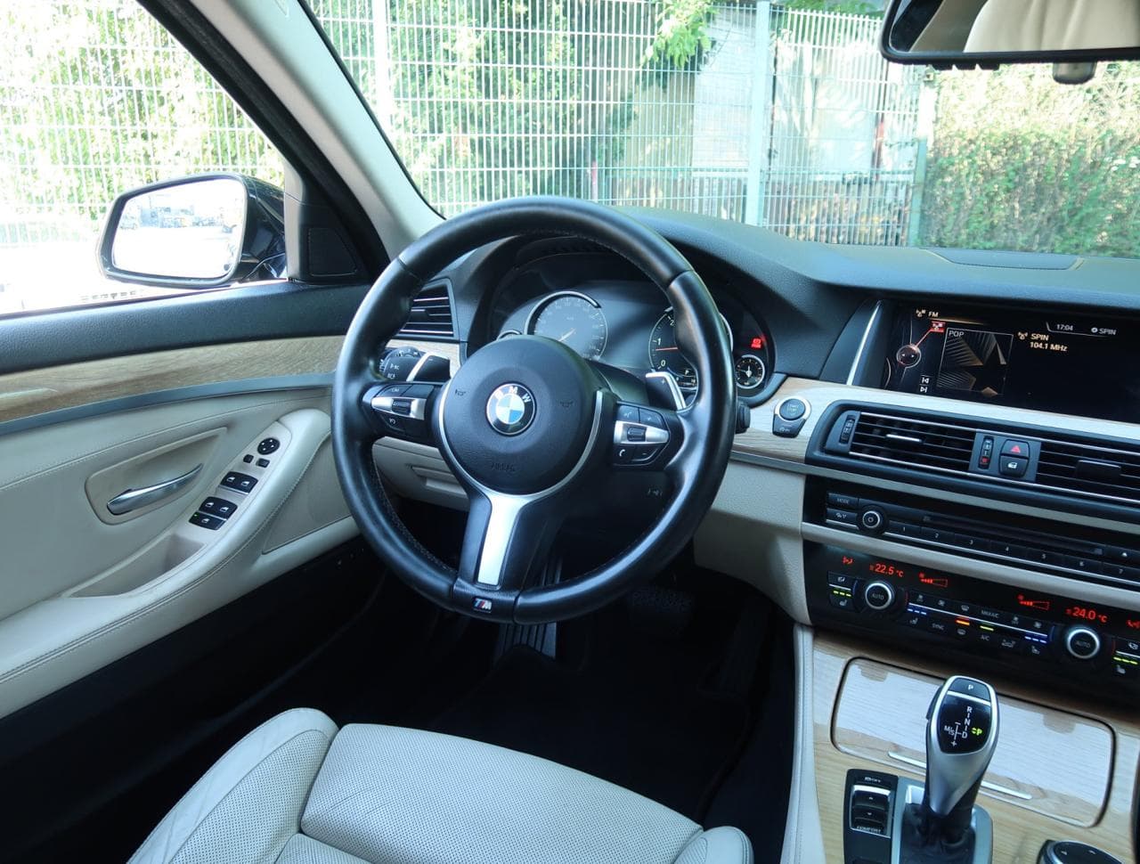 2016 BMW 5-SERIES - 9