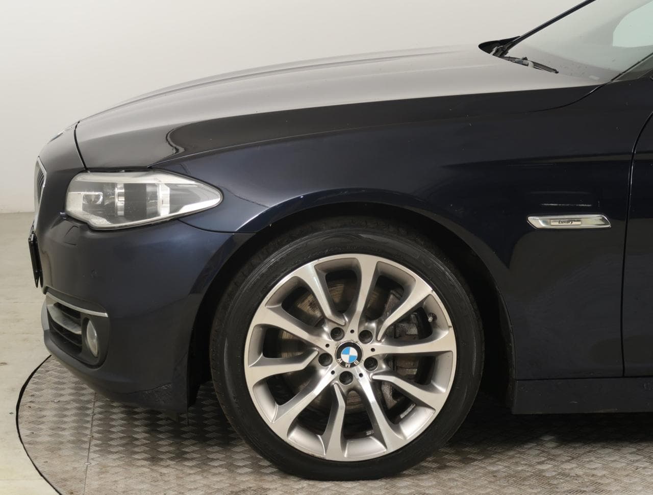 2016 BMW 5-SERIES - 20