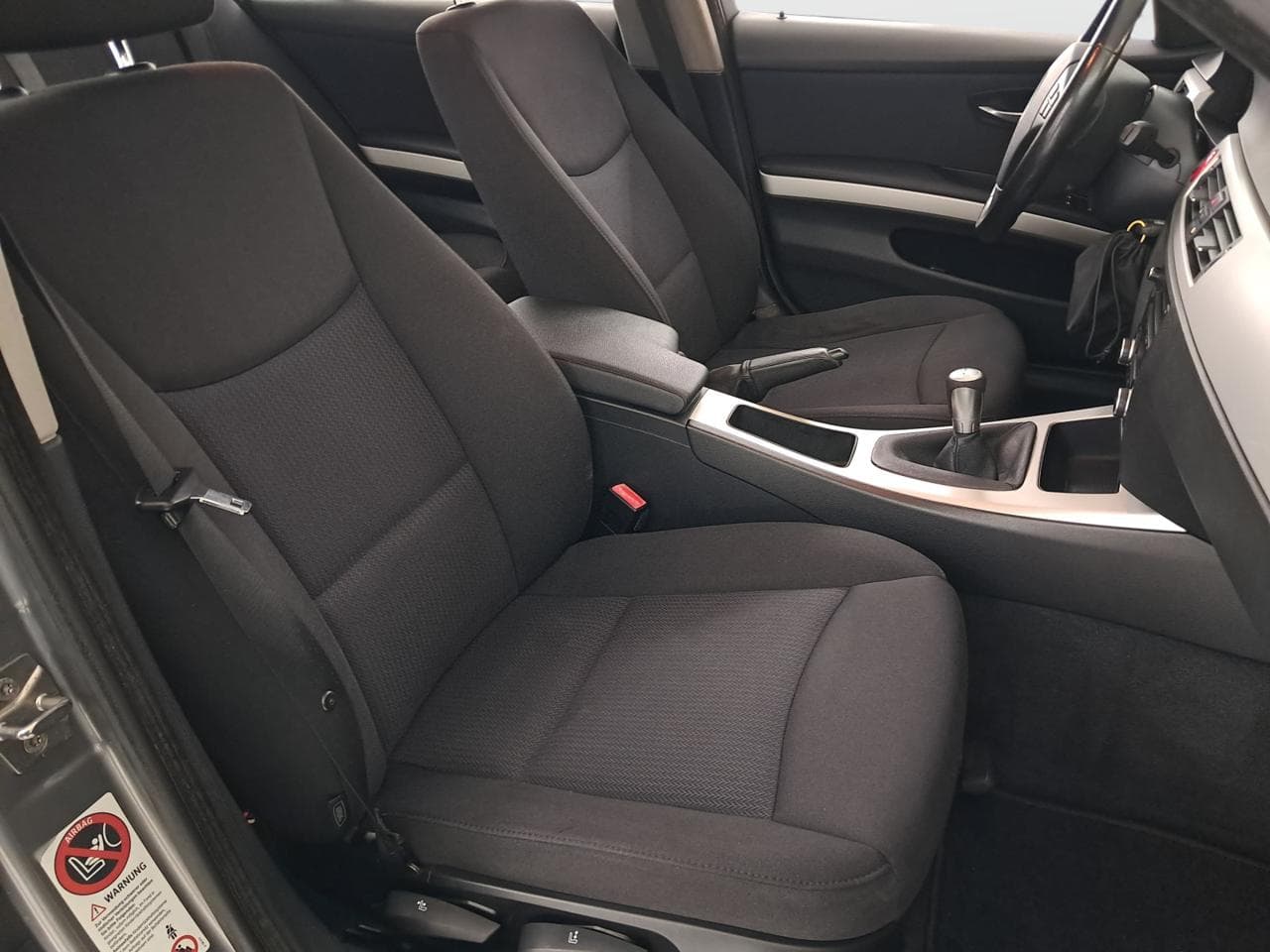 2009 BMW 3-SERIES - 12