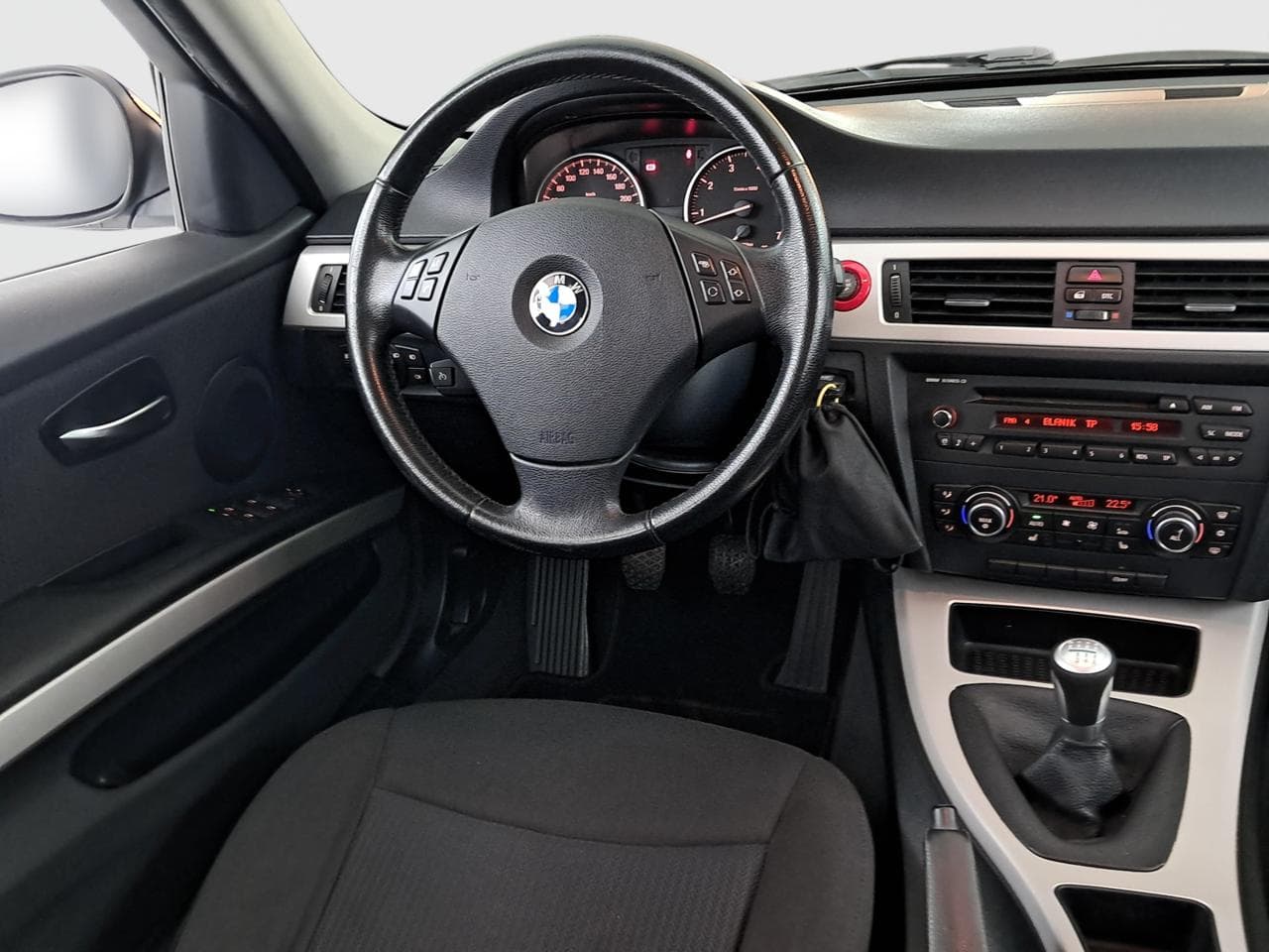 2009 BMW 3-SERIES - 9