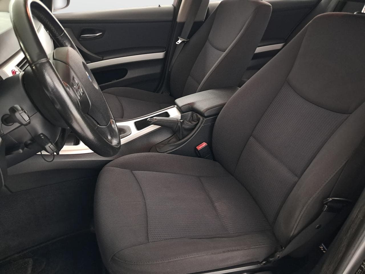 2009 BMW 3-SERIES - 16
