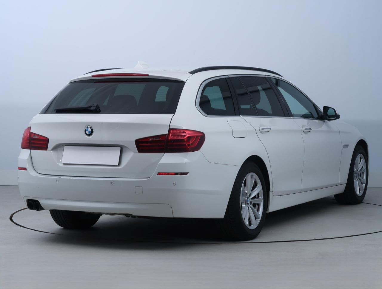 2015 BMW 5-SERIES - 7