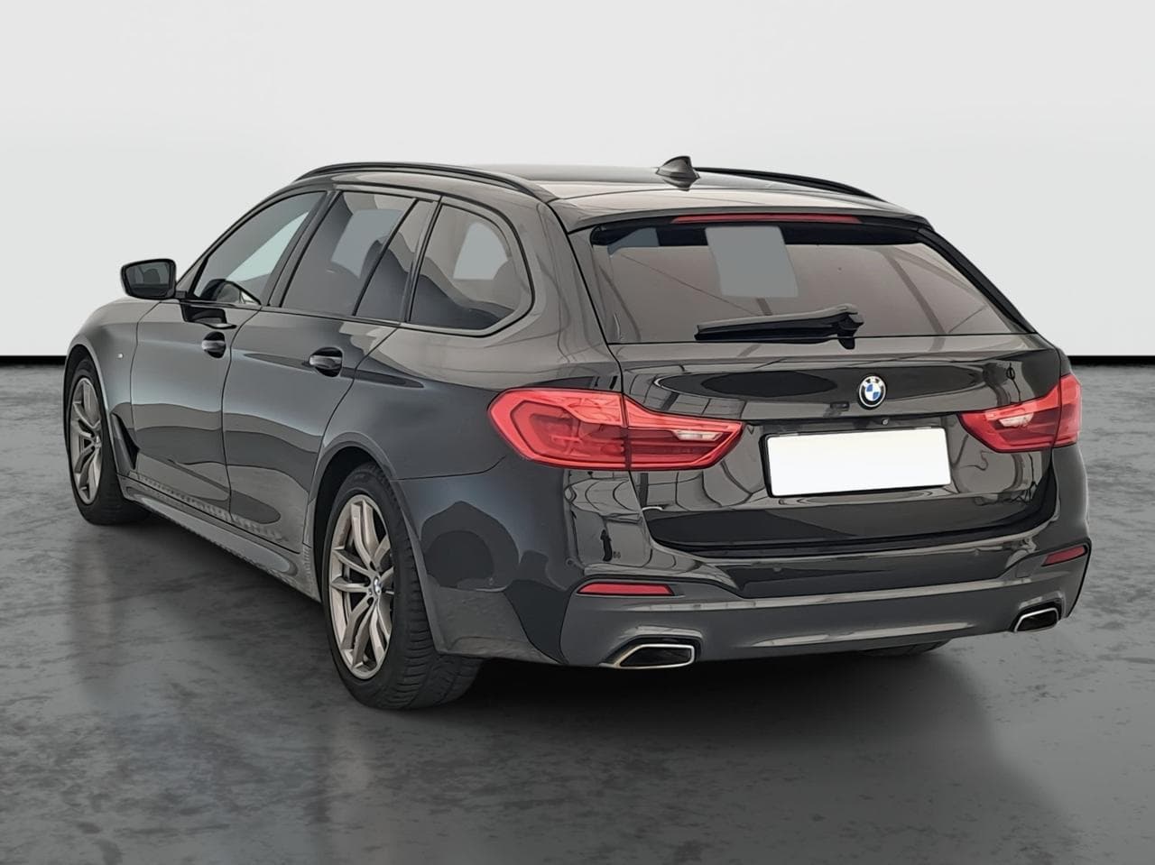 2018 BMW 5-SERIES - 5