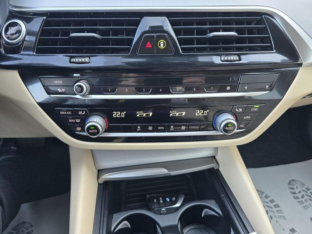 2021 BMW 5-SERIES - 16