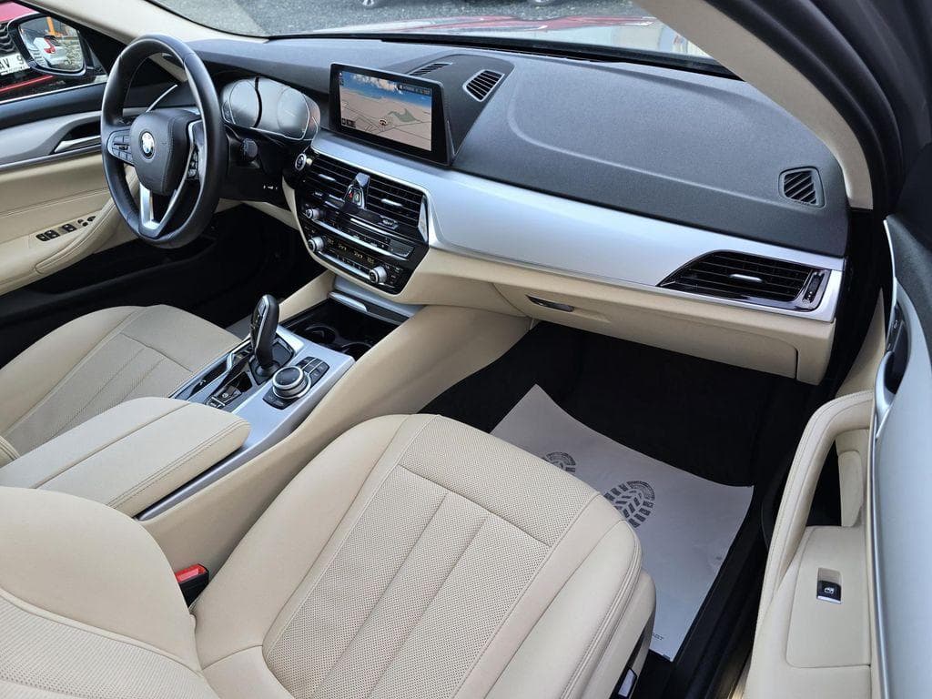 2021 BMW 5-SERIES - 12