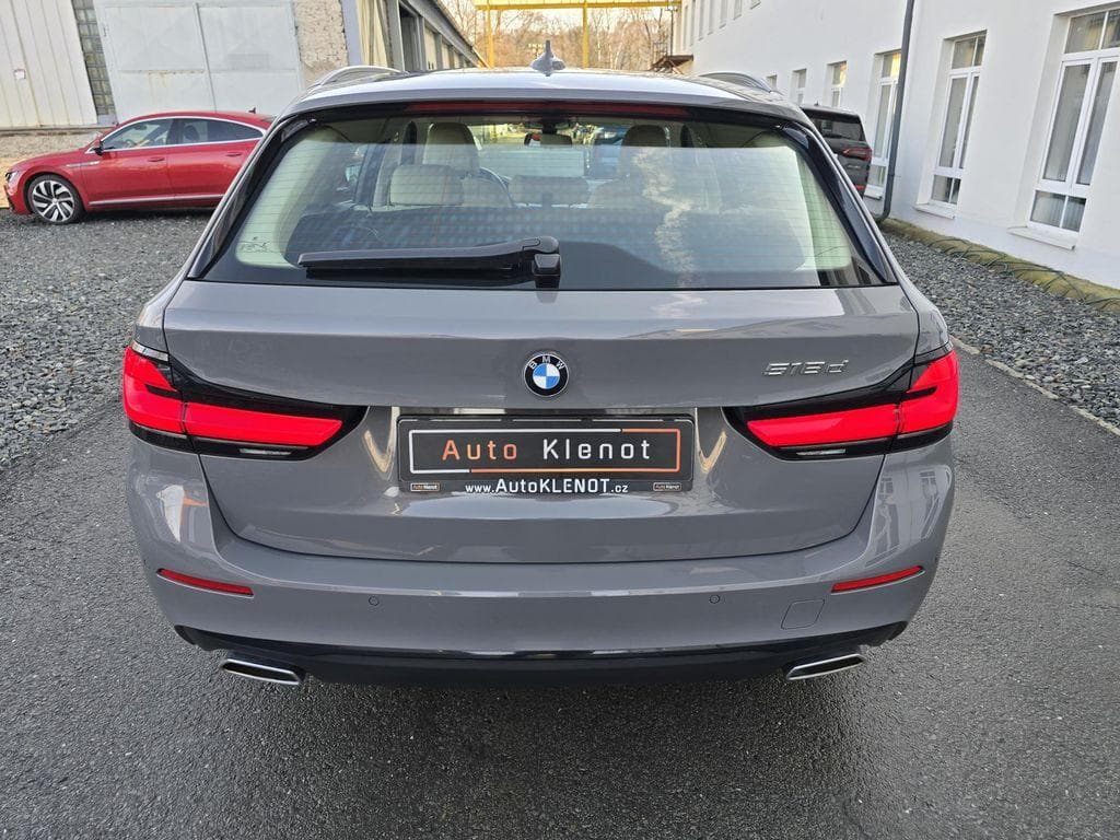 2021 BMW 5-SERIES - 6
