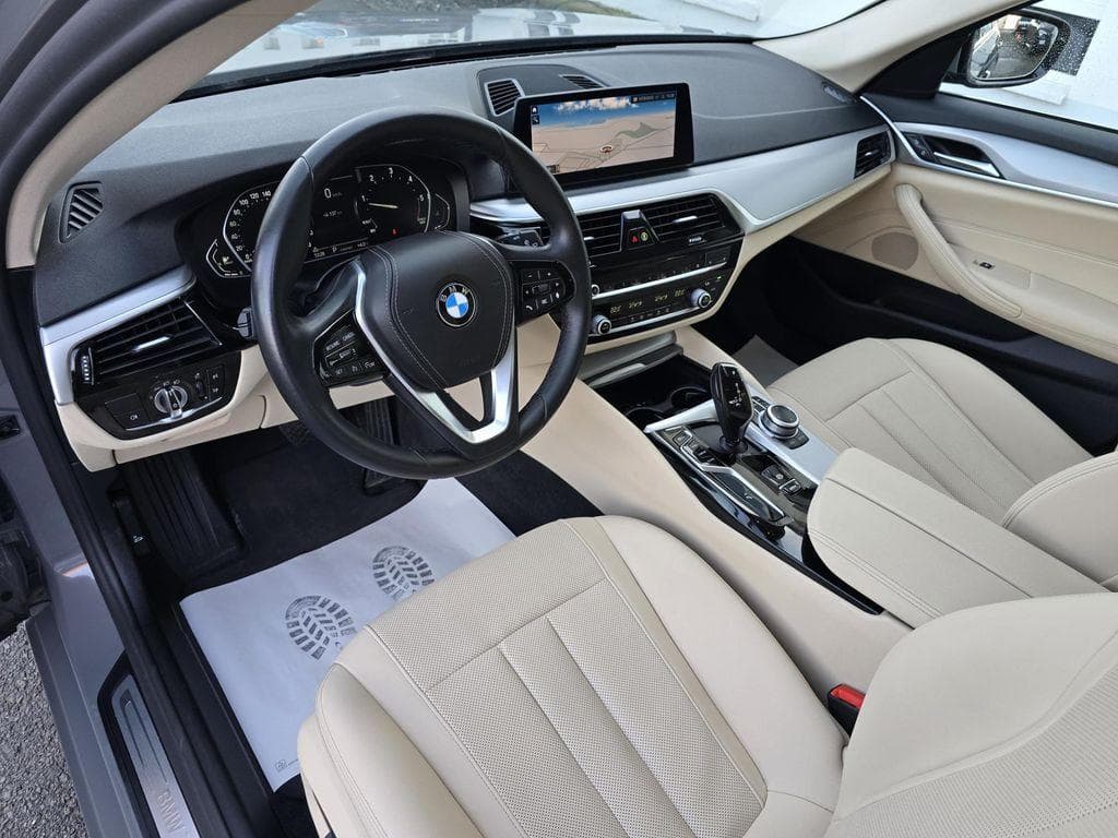 2021 BMW 5-SERIES - 10