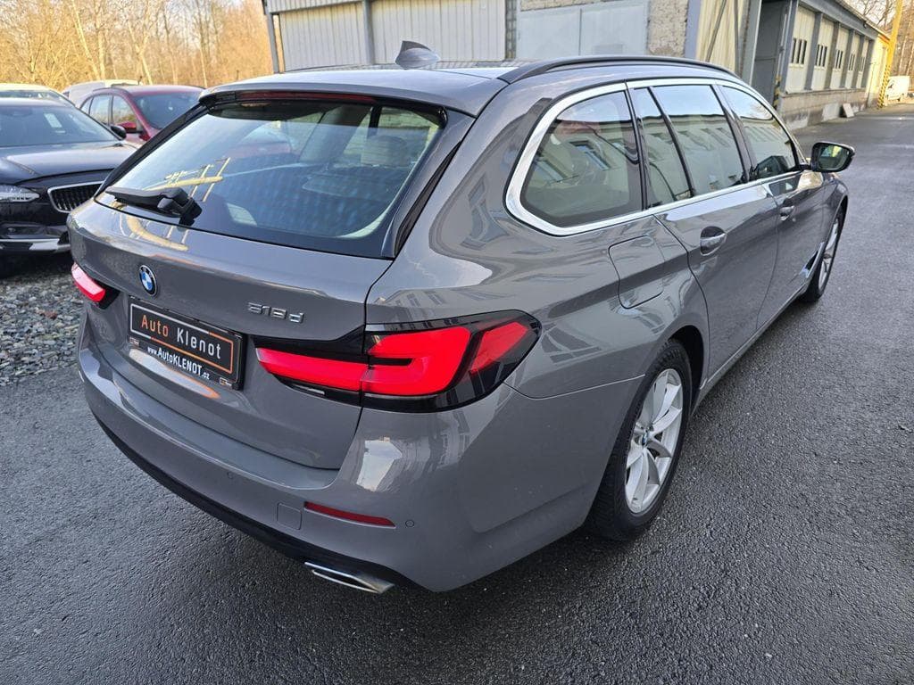2021 BMW 5-SERIES - 4